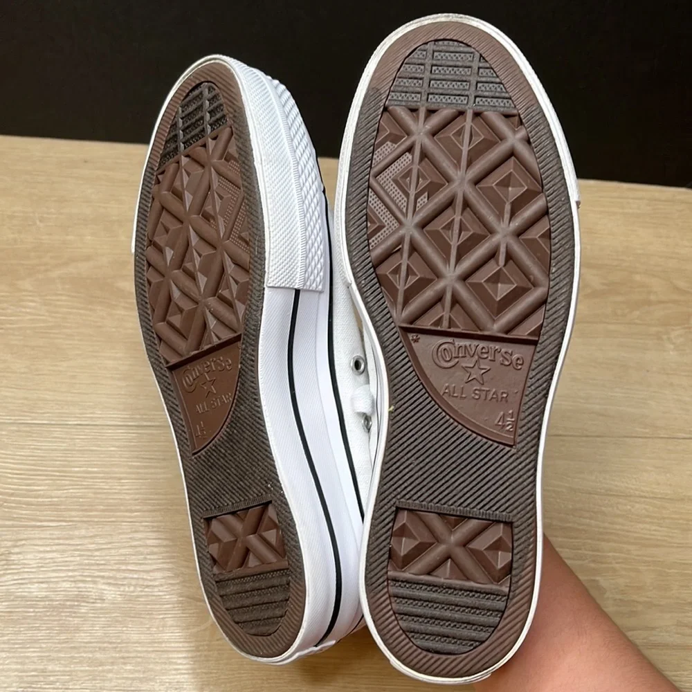 Converse low top